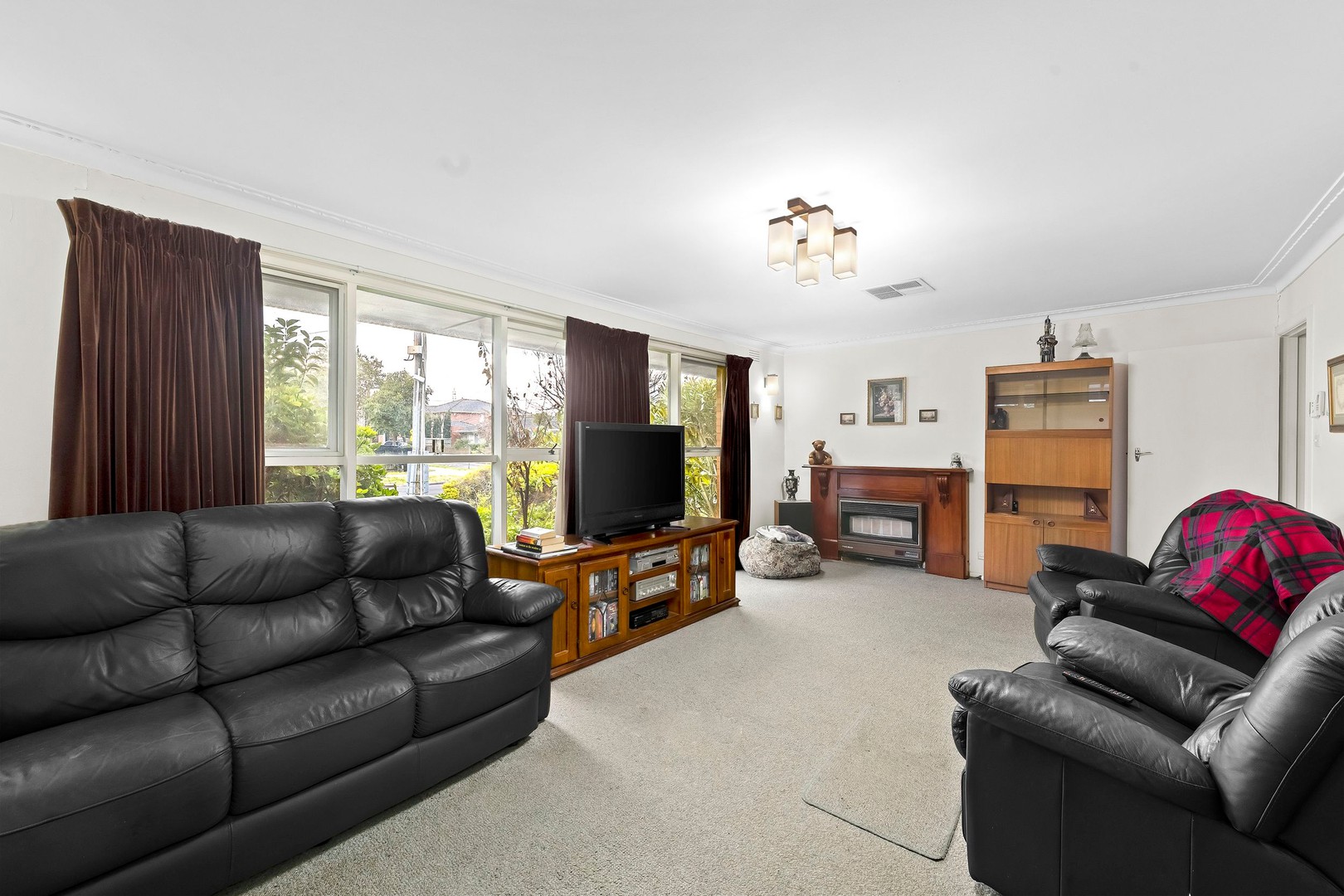 15 Ellen Avenue, Keilor East, VIC 3033, Keilor East - Thumbnail 3