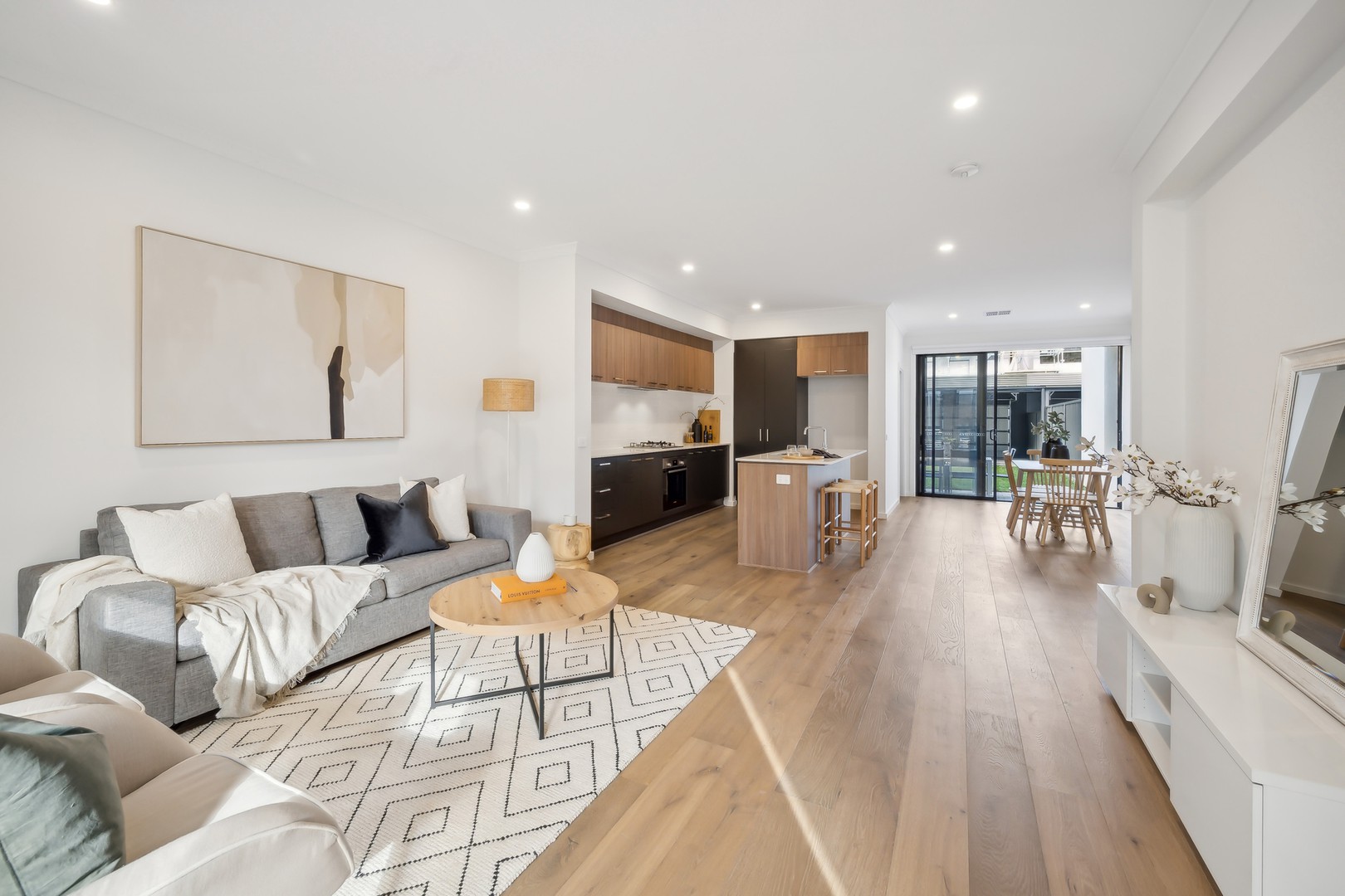15 Elliot Drive, Lightsview, SA 5085, Lightsview - Thumbnail 2