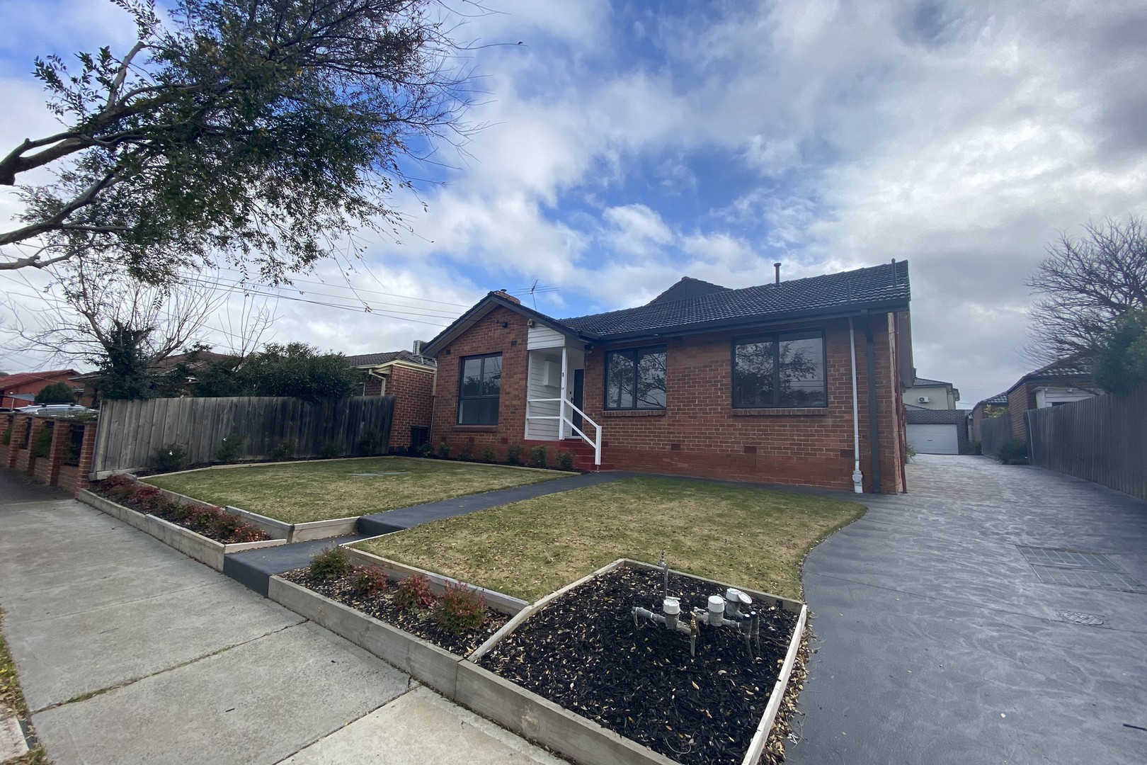 15 Evans Cresent, Reservoir, VIC 3073, Reservoir - Thumbnail 2