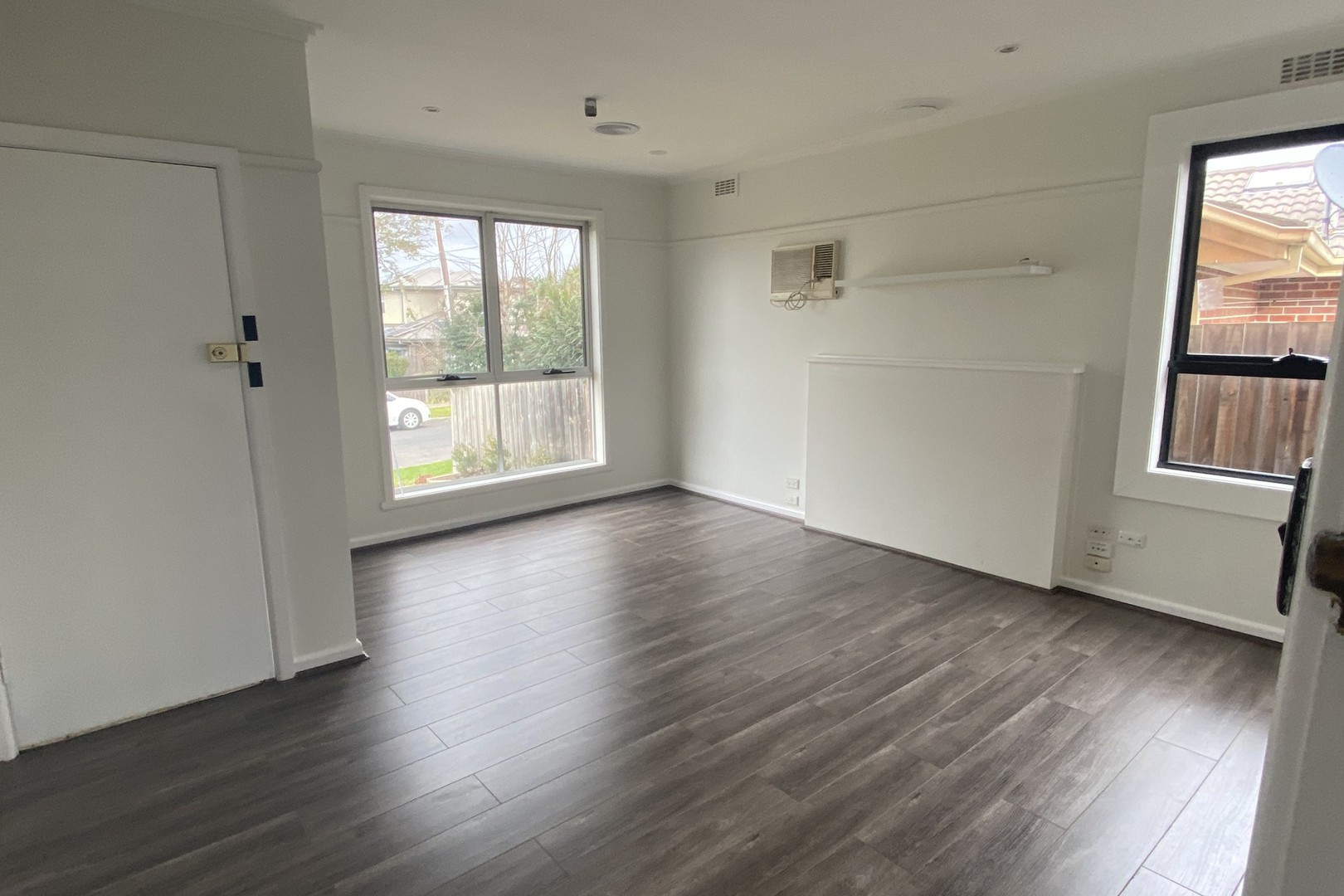 15 Evans Cresent, Reservoir, VIC 3073, Reservoir - Thumbnail 5