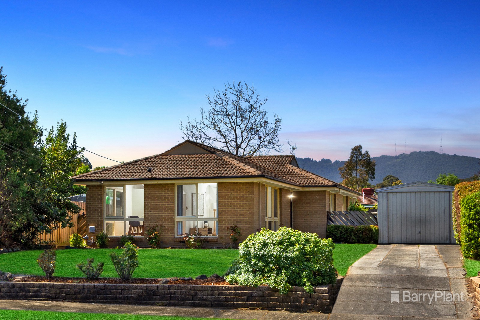 15 Falconer Crescent, Bayswater North, VIC 3153