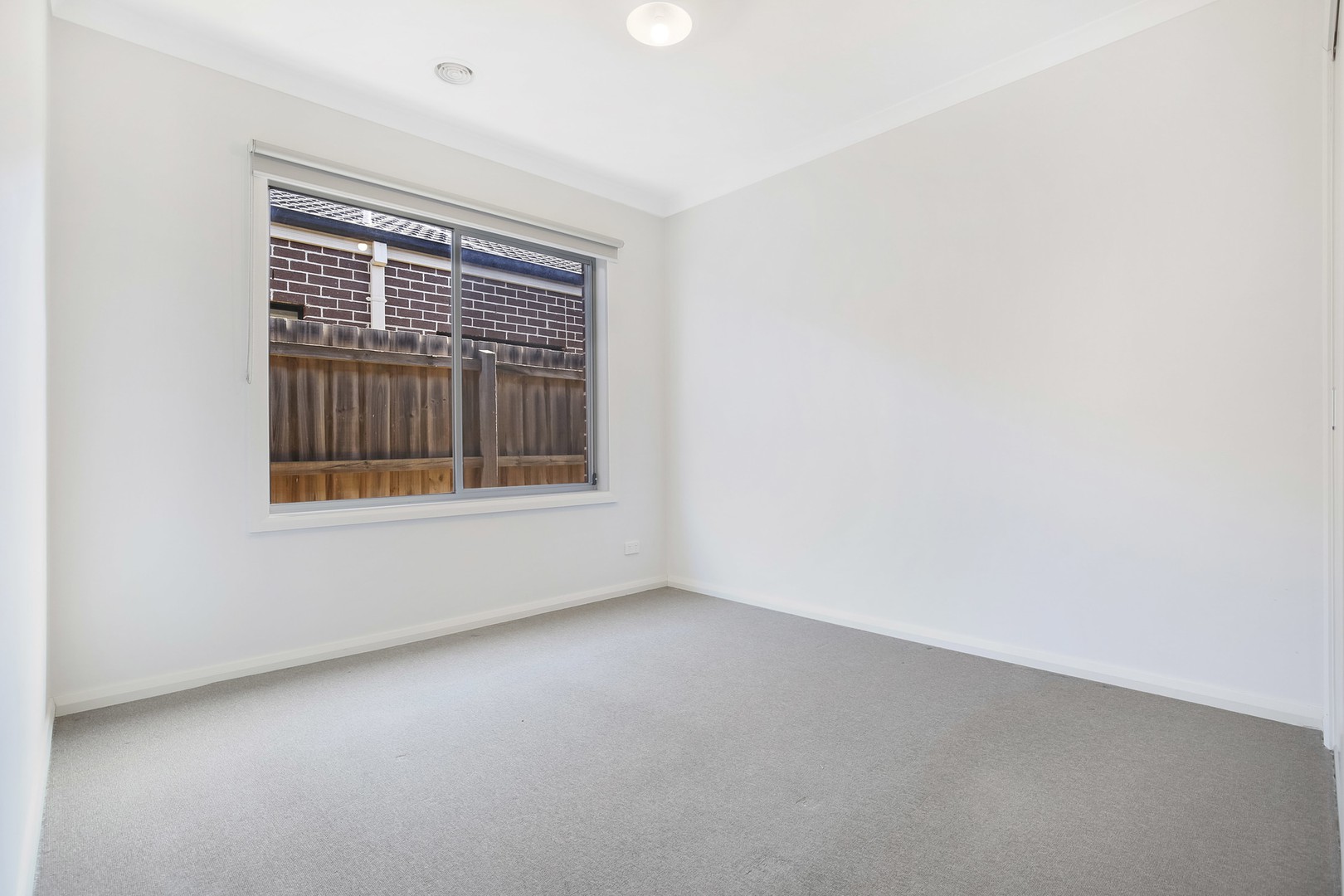 15 Fitzgerald Drive, South Morang, VIC 3752, South Morang - Thumbnail 2