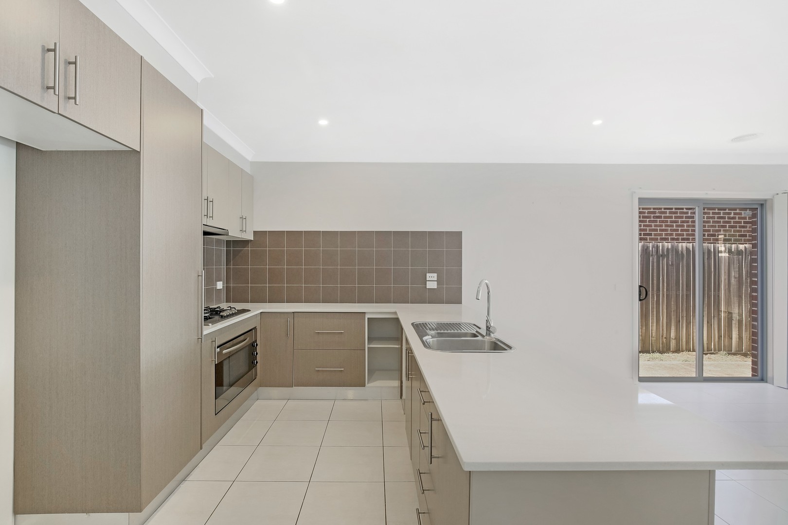 15 Fitzgerald Drive, South Morang, VIC 3752, South Morang - Thumbnail 5