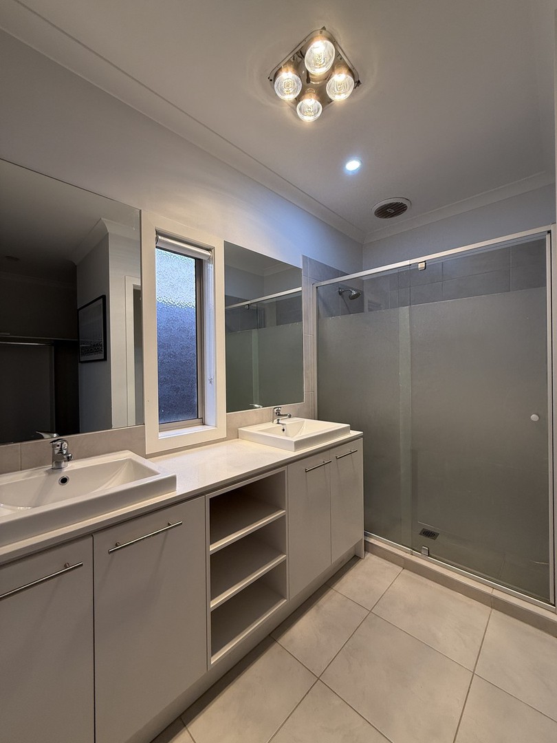 15 Fleece Road, Aintree, VIC 3336, Aintree - Thumbnail 4