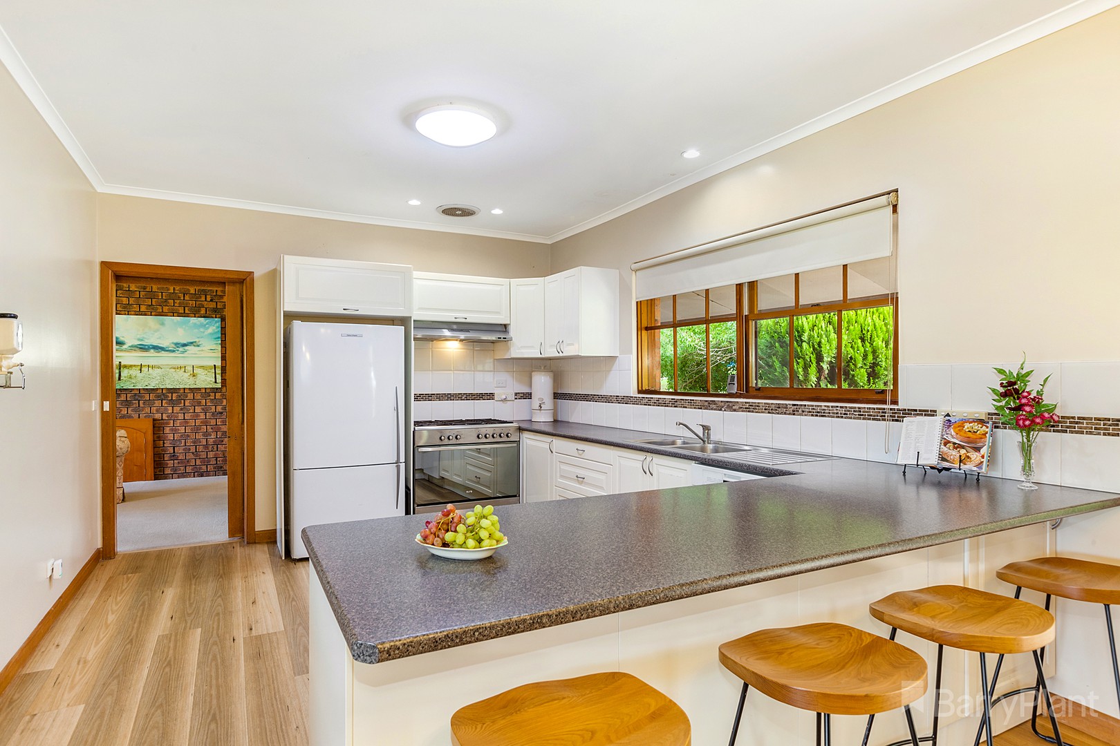 15 Fleming Drive, Broadford, VIC 3658, Broadford - Thumbnail 3