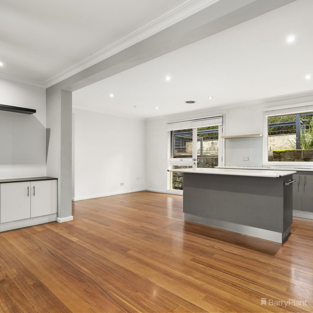 15 Foster Road, Eltham, VIC 3095, Eltham - Thumbnail 4