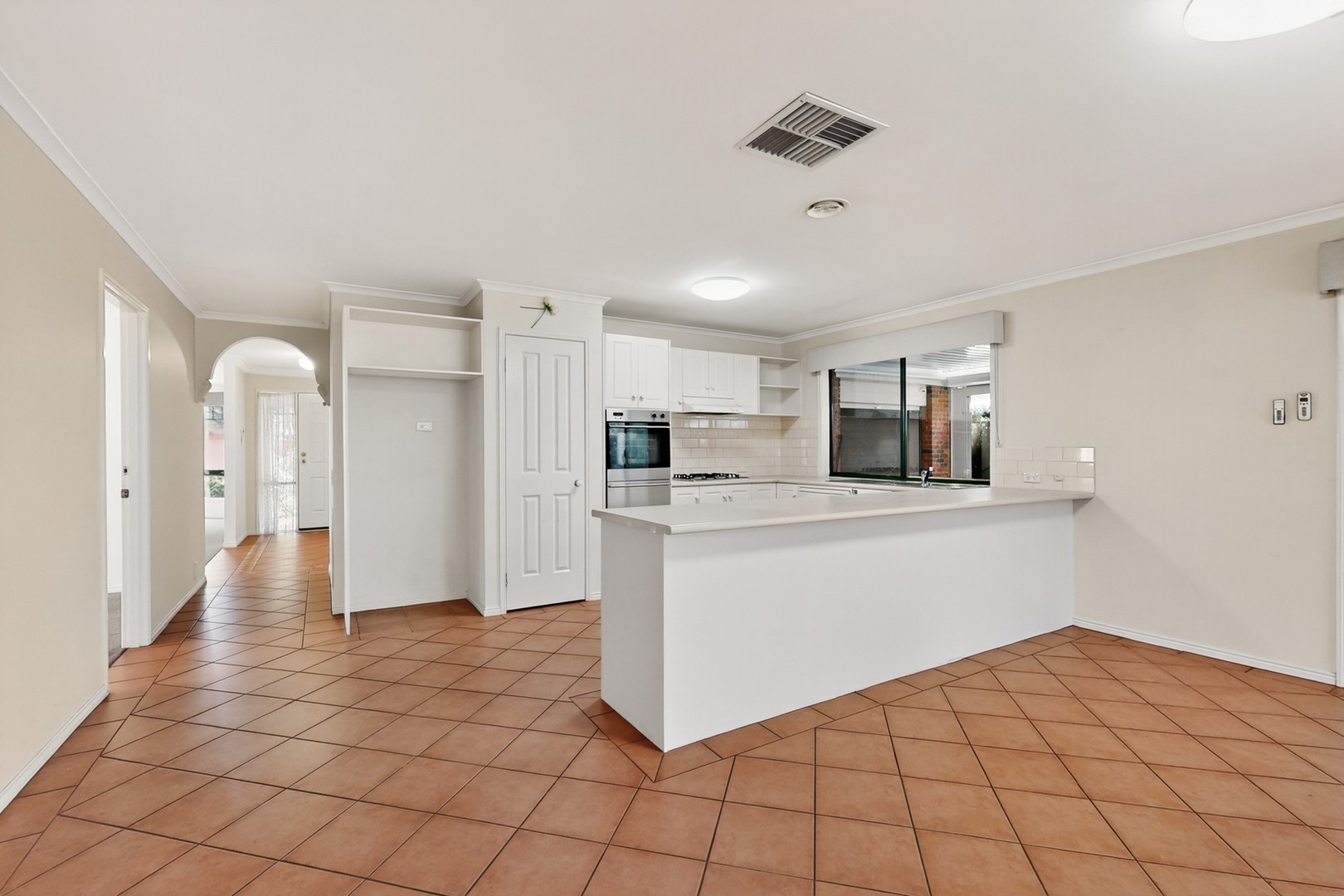 15 Gallica Cl, Niddrie, VIC 3042, Niddrie - Thumbnail 3