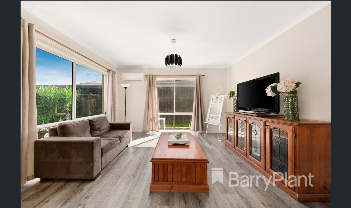 15 Gardense ParadeSouth Morang, vic 3752  - Leased, South Morang - Thumbnail 4