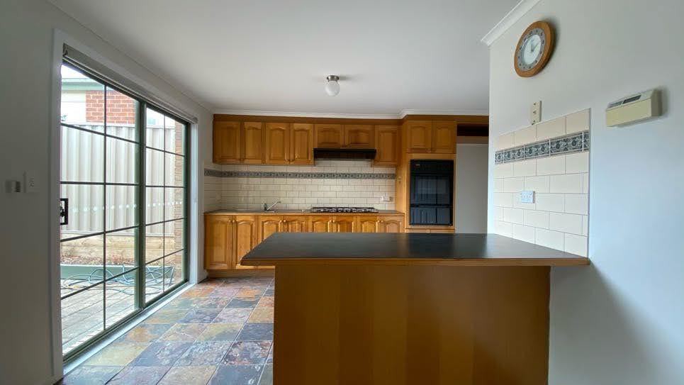 15 Gathray Court, Roxburgh Park, VIC 3064, Roxburgh Park - Thumbnail 3