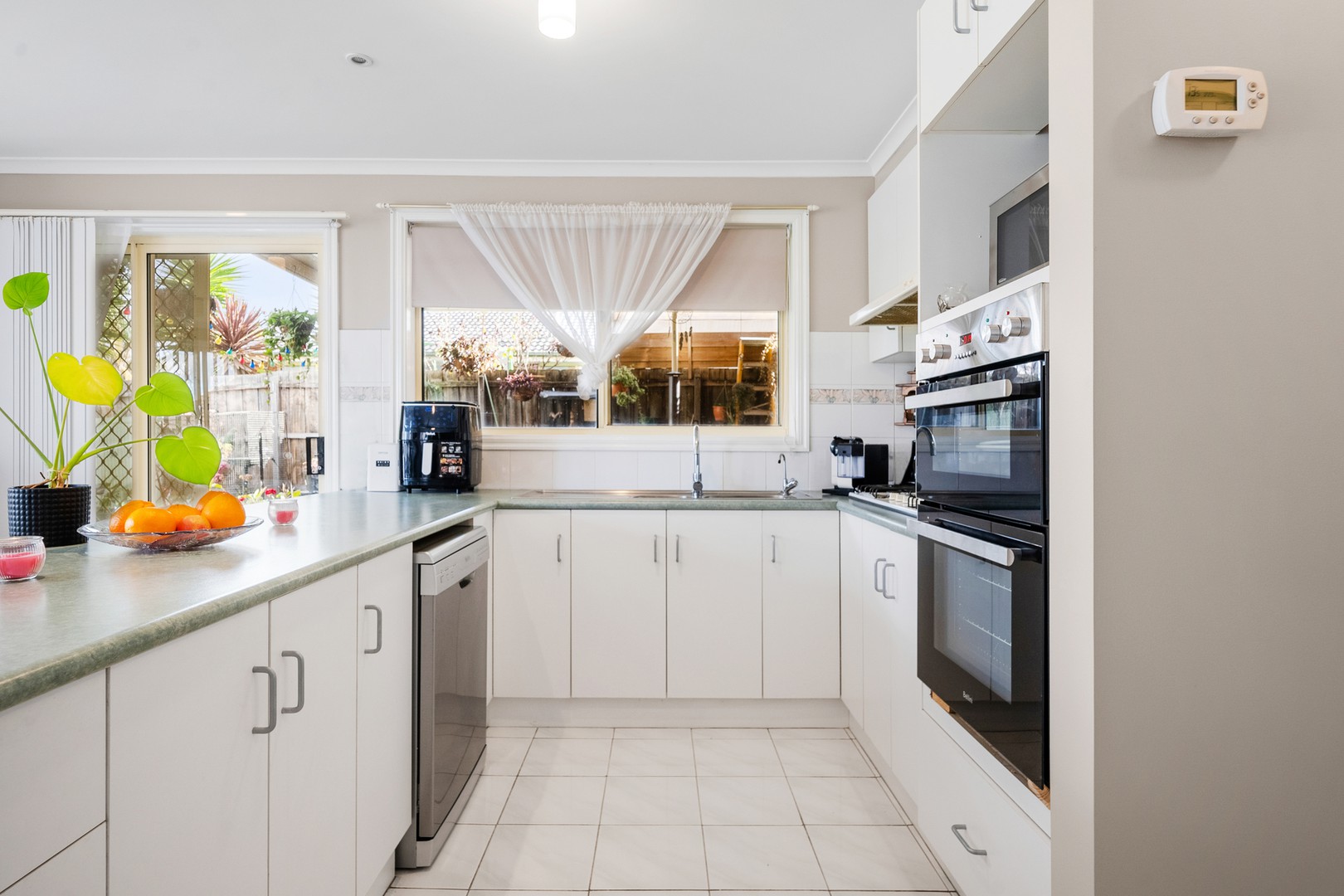 15 Glenbruar Drive, Hillside, VIC 3037, Hillside - Thumbnail 6