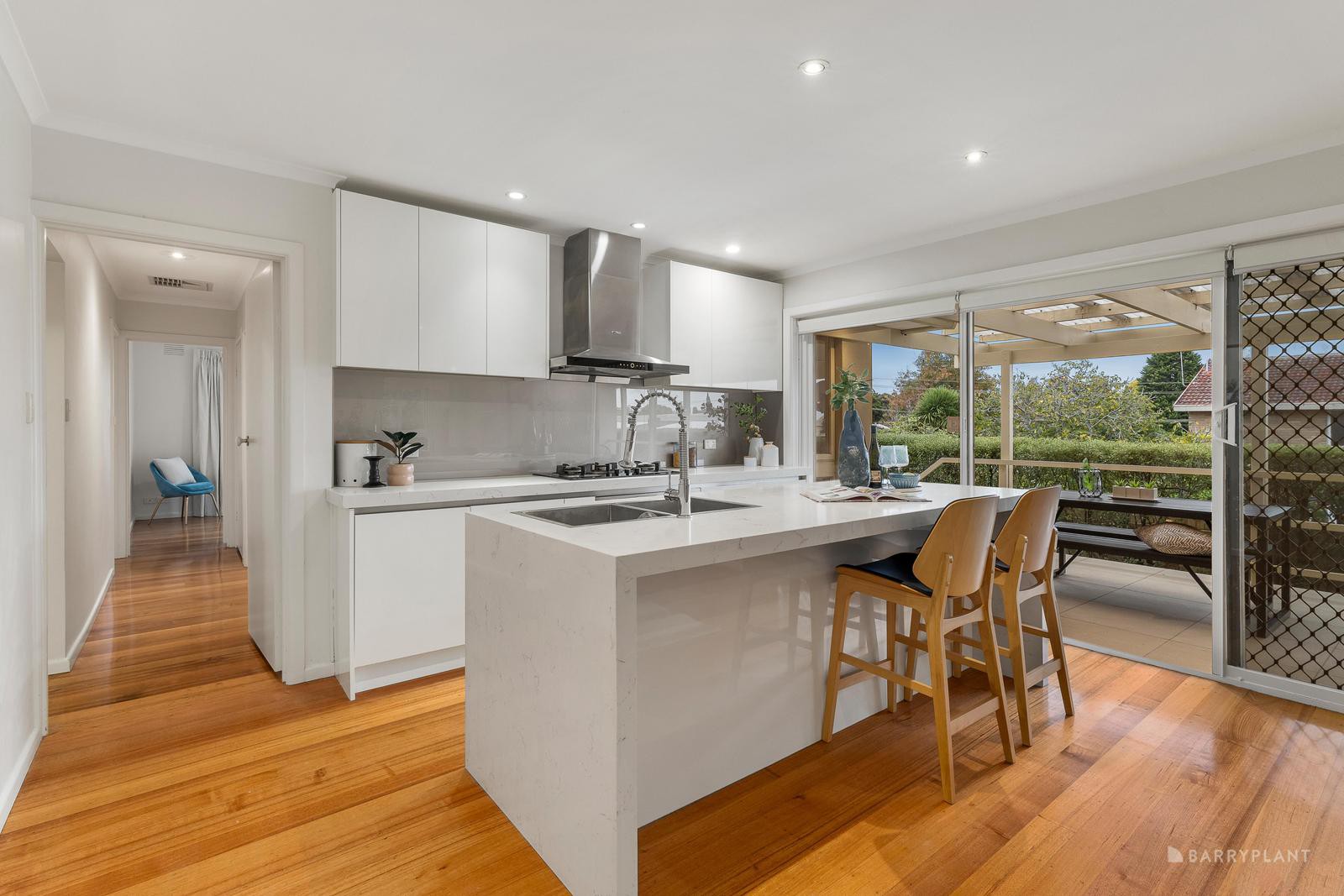 15 Glendora Lane, Doncaster East, VIC 3109, Doncaster East - Thumbnail 4