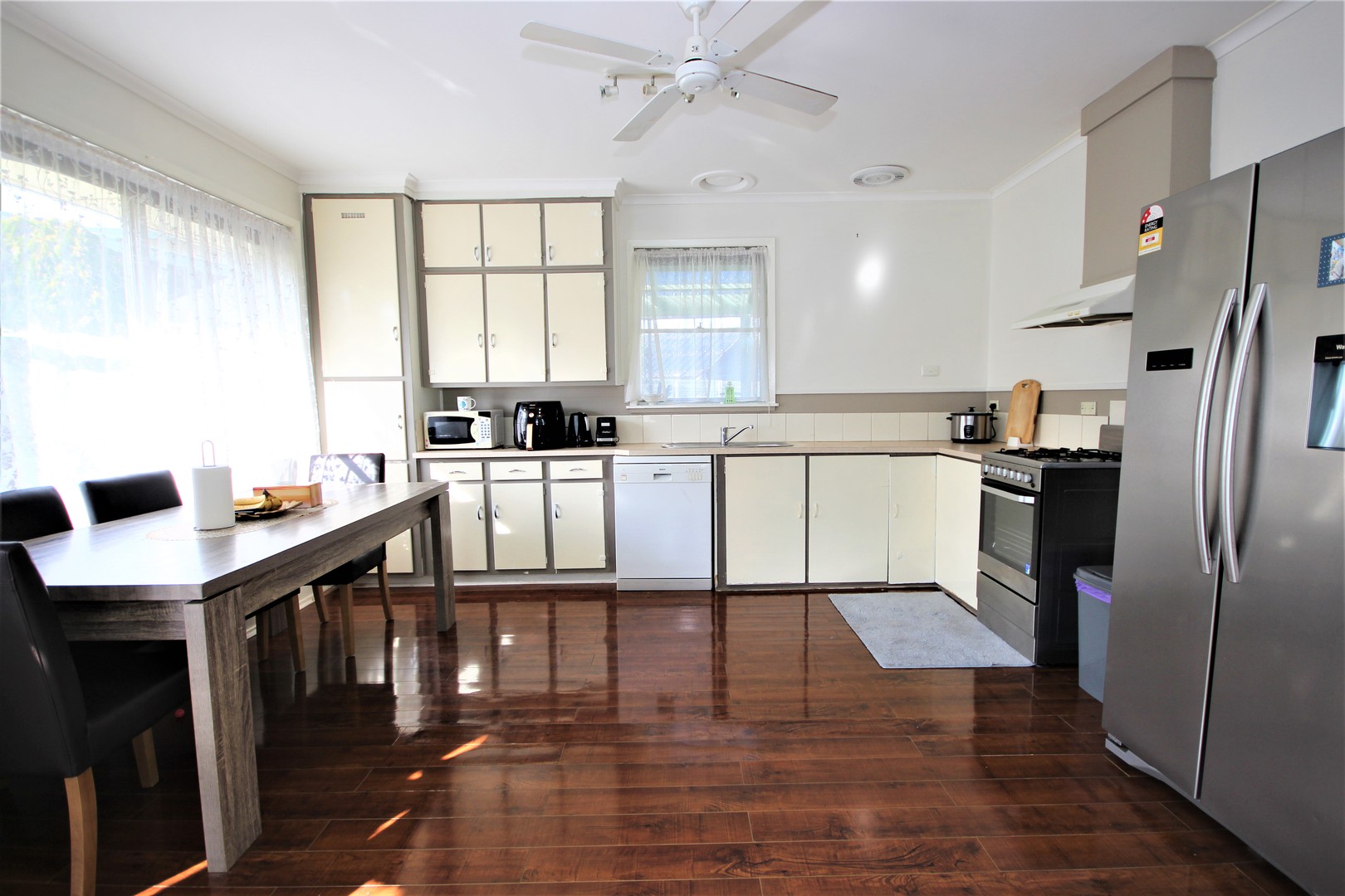 15 Glenelg Avenue, Corio, VIC 3214, Corio - Thumbnail 4