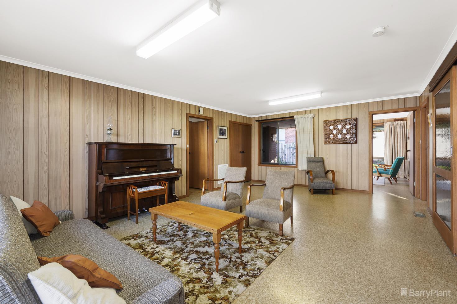 15 Goolgung Grove, Greensborough, VIC 3088, Greensborough - Thumbnail 2