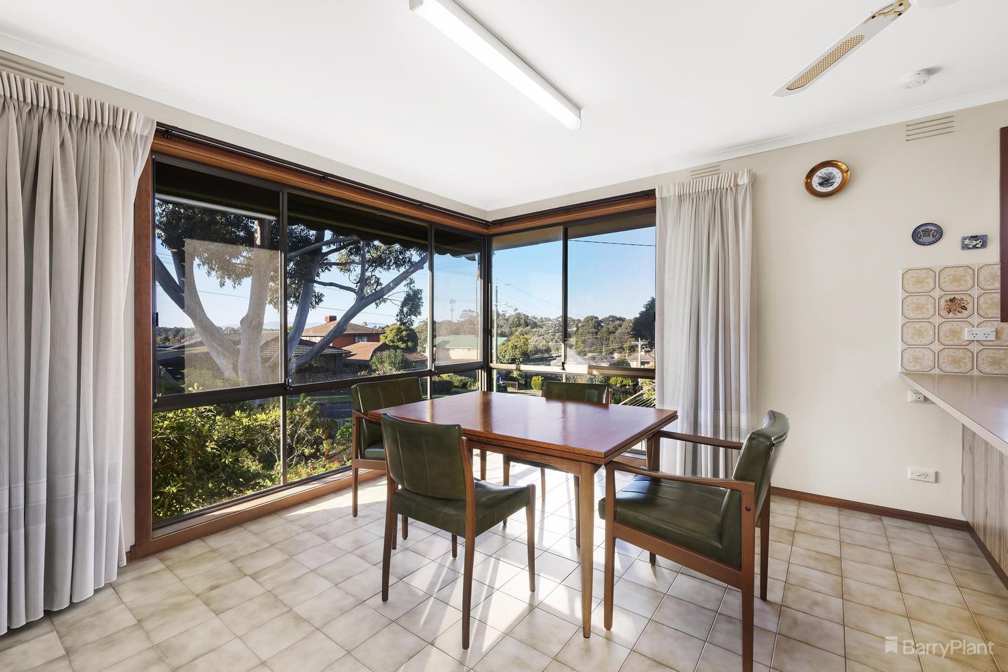 15 Goolgung Grove, Greensborough, VIC 3088, Greensborough - Thumbnail 4