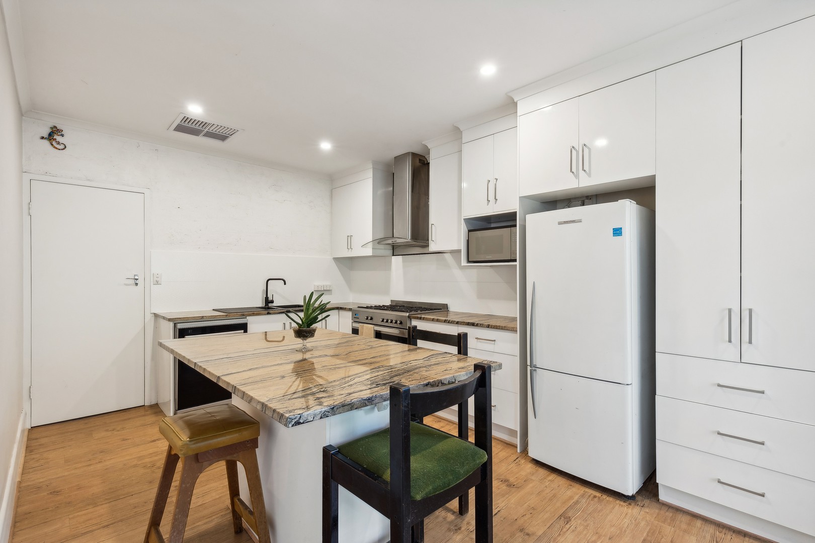 15 Greenside Avenue, Athelstone, SA 5076, Athelstone - Thumbnail 4