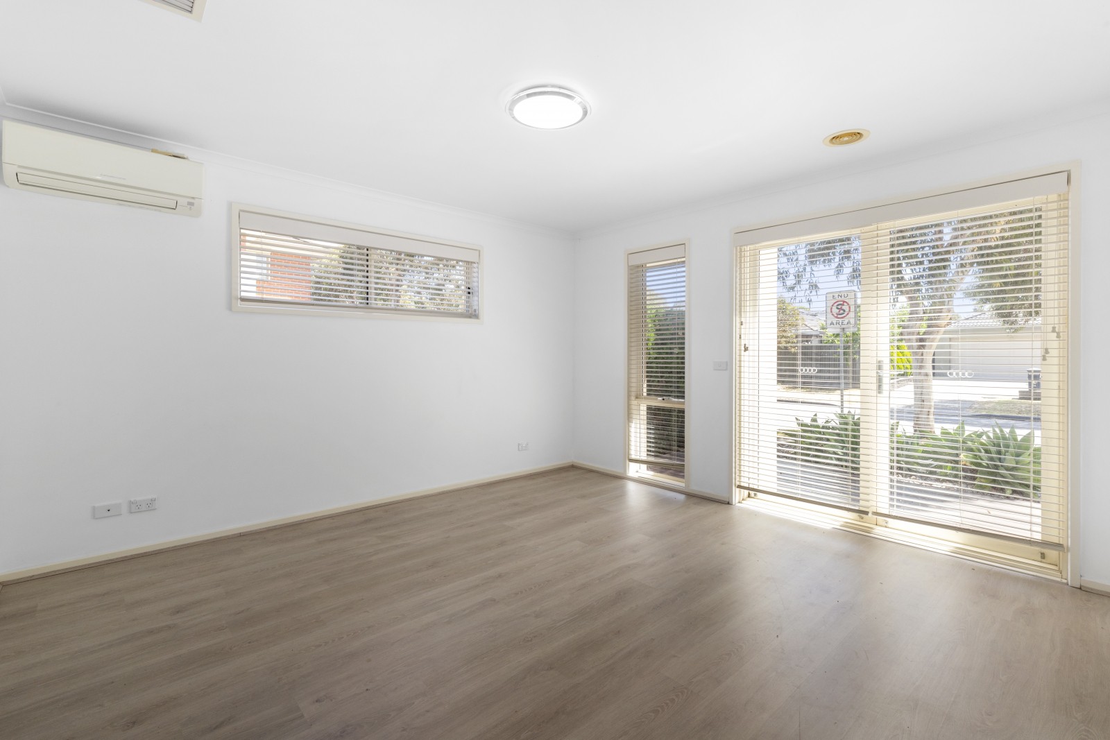 15 Greenside Crescent, Keysborough, VIC 3173, Keysborough - Thumbnail 4