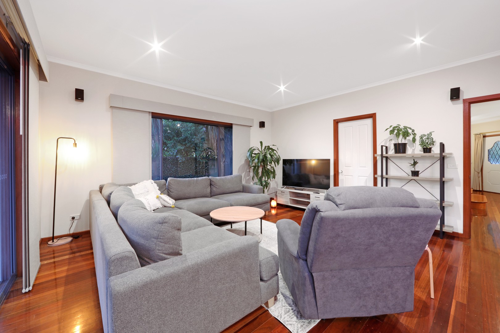 15 Hampshire Court, Rowville, VIC 3178, Rowville - Thumbnail 3