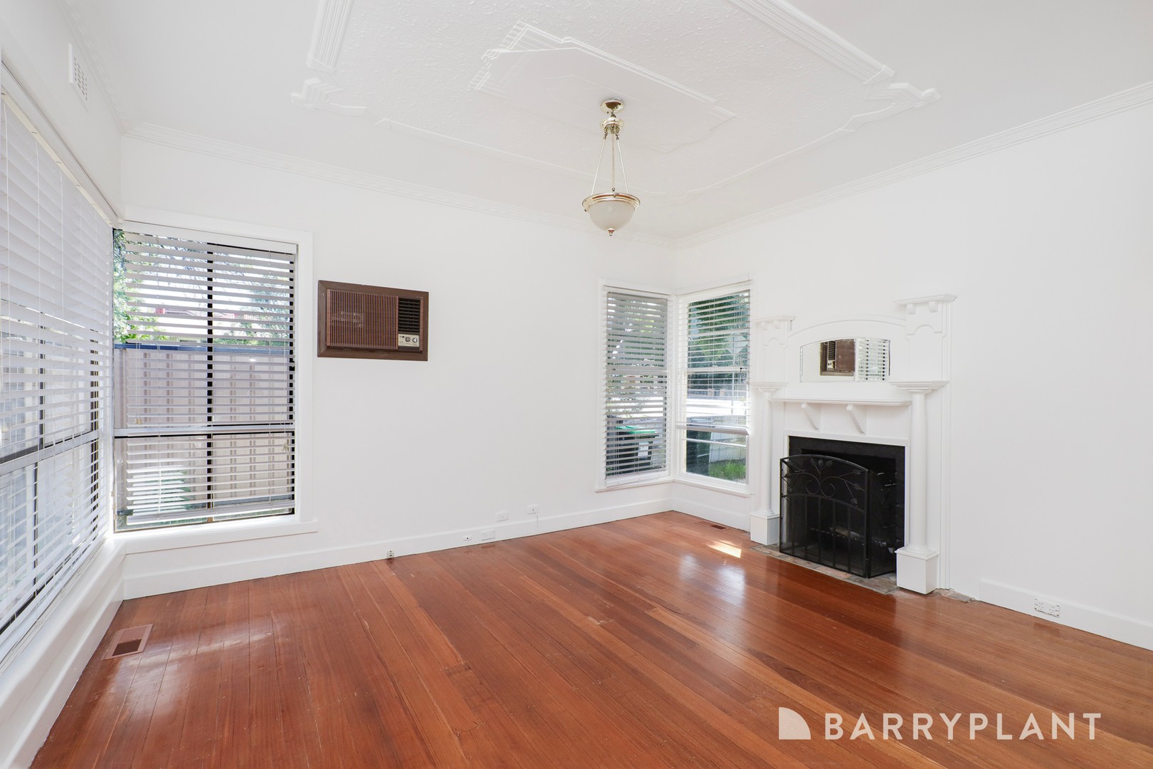 15 Hampshire Road, Sunshine, VIC 3020, Sunshine - Thumbnail 3