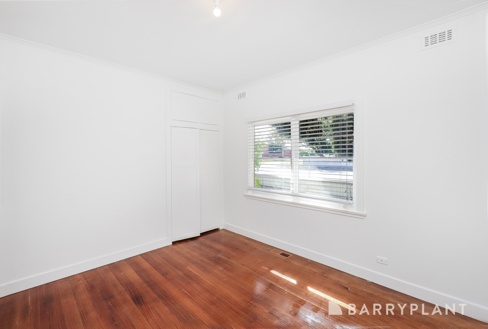 15 Hampshire Road, Sunshine, VIC 3020, Sunshine - Thumbnail 8