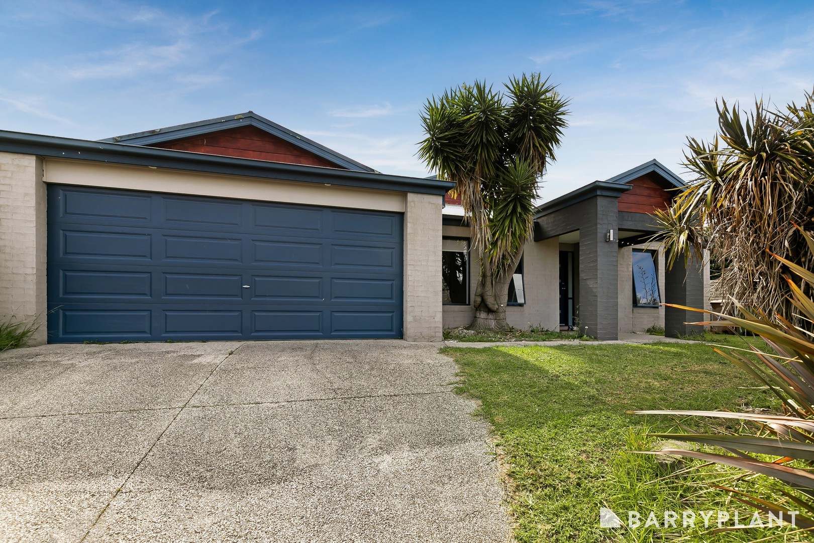 15 Hartsmere Drive, Berwick, VIC 3806 - Thumbnail 2 - 10/04/2026