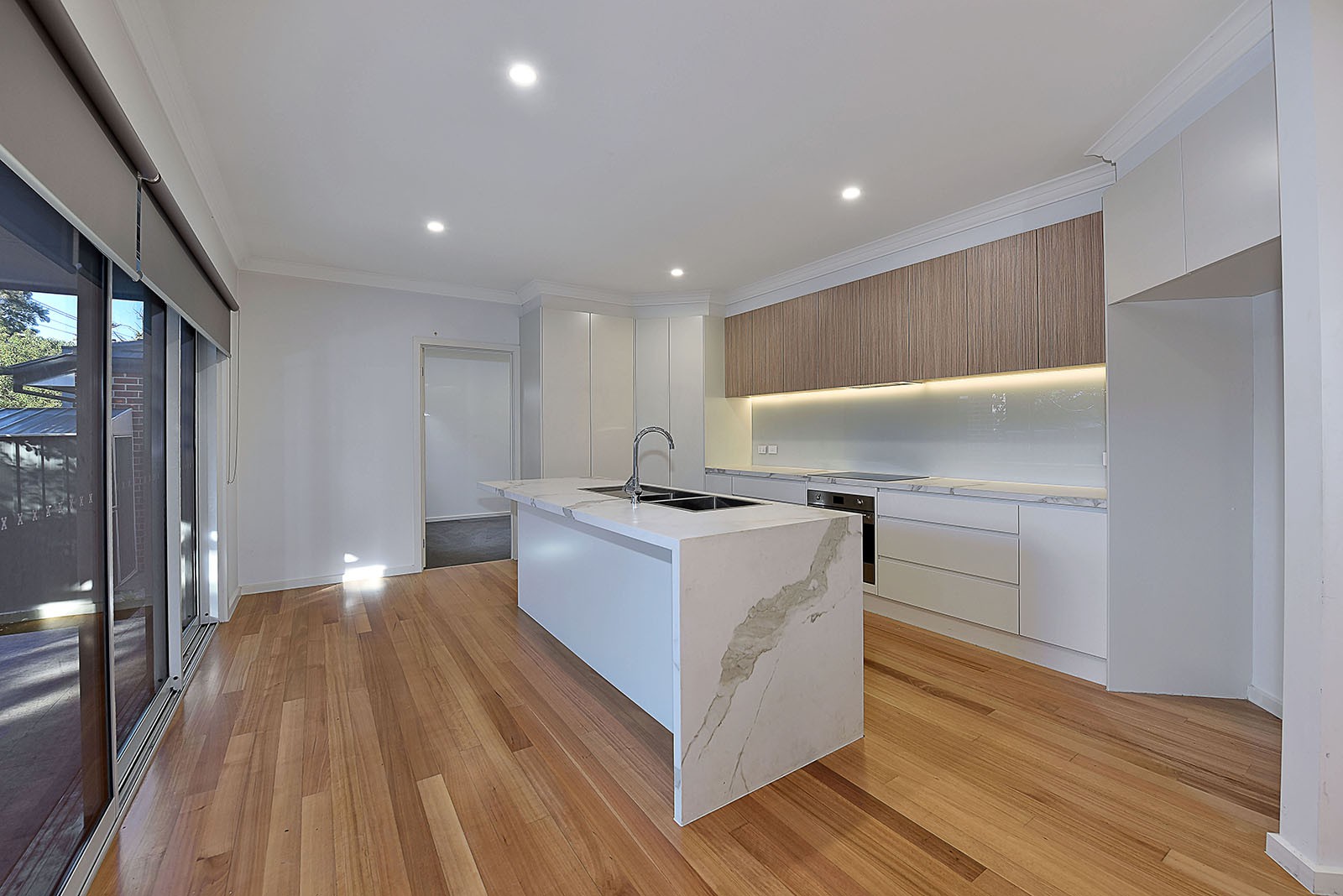 15 Hayes Rd, Strathmore, VIC 3041 - Thumbnail 2 - 02/05/2025