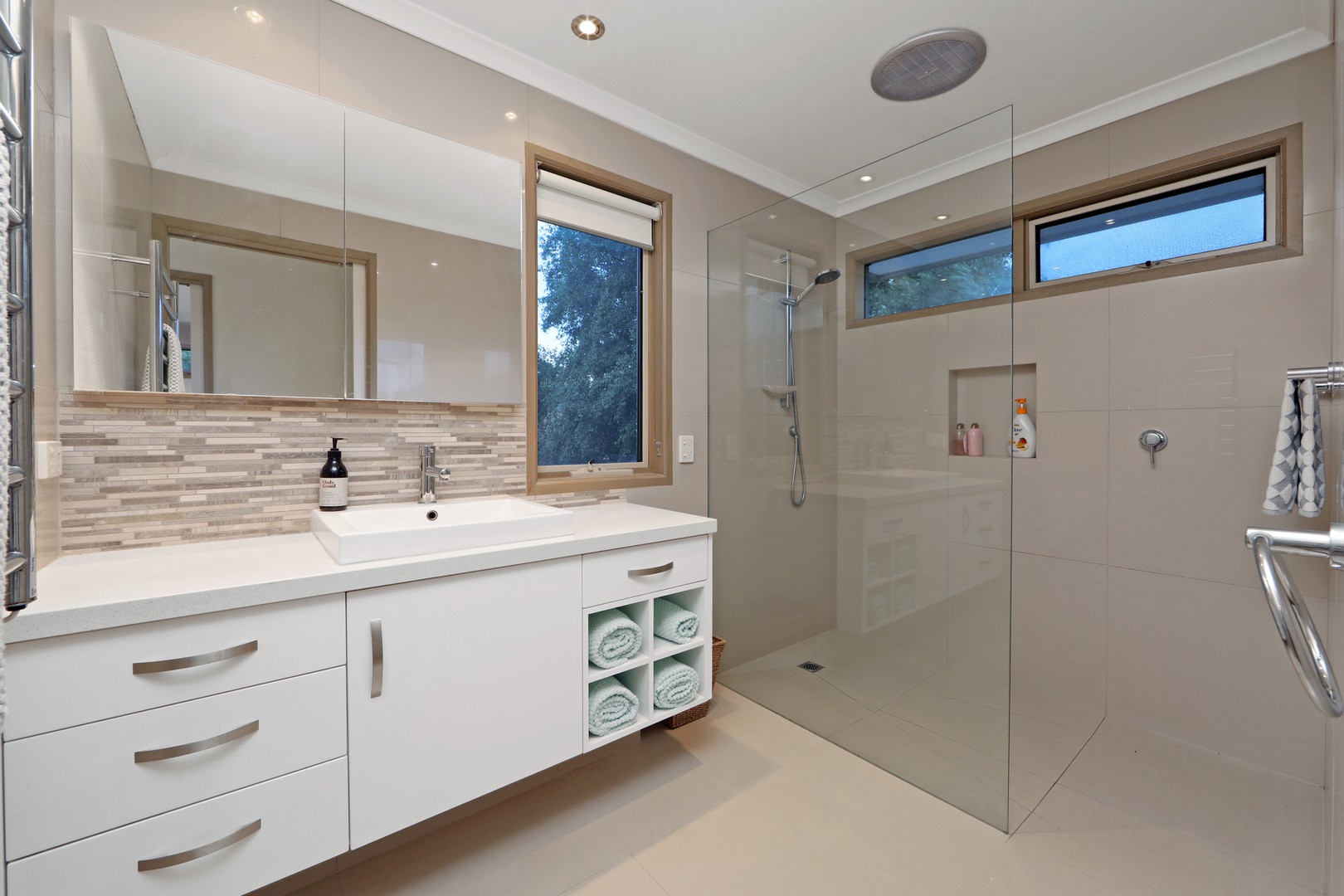 15 Helena Court, Rowville, VIC 3178, Rowville - Thumbnail 4