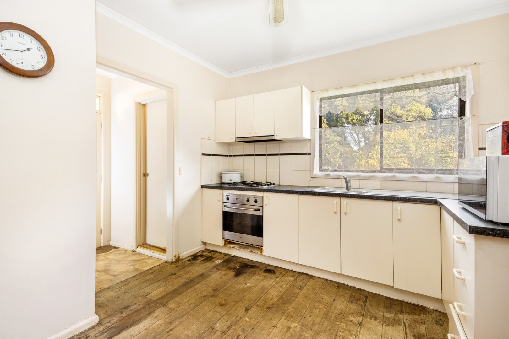 15 Hendy Street, Corio, VIC 3214, Corio - Thumbnail 6