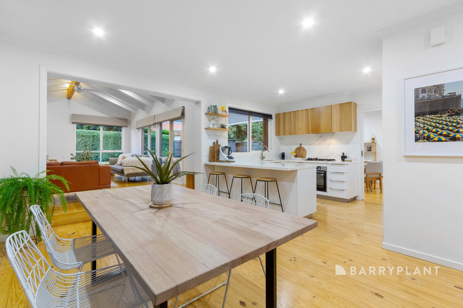 15 Hibiscus Street, Wantirna, VIC 3152 - Thumbnail 2 - 30/01/2025