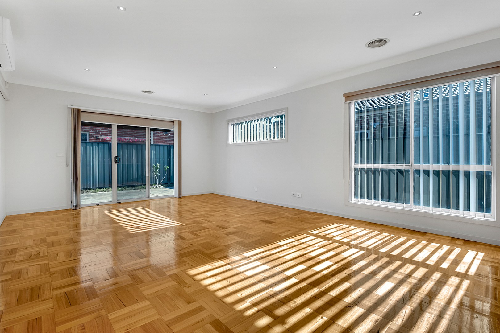 15 Highclere Street, Craigieburn, VIC 3064, Craigieburn - Thumbnail 5