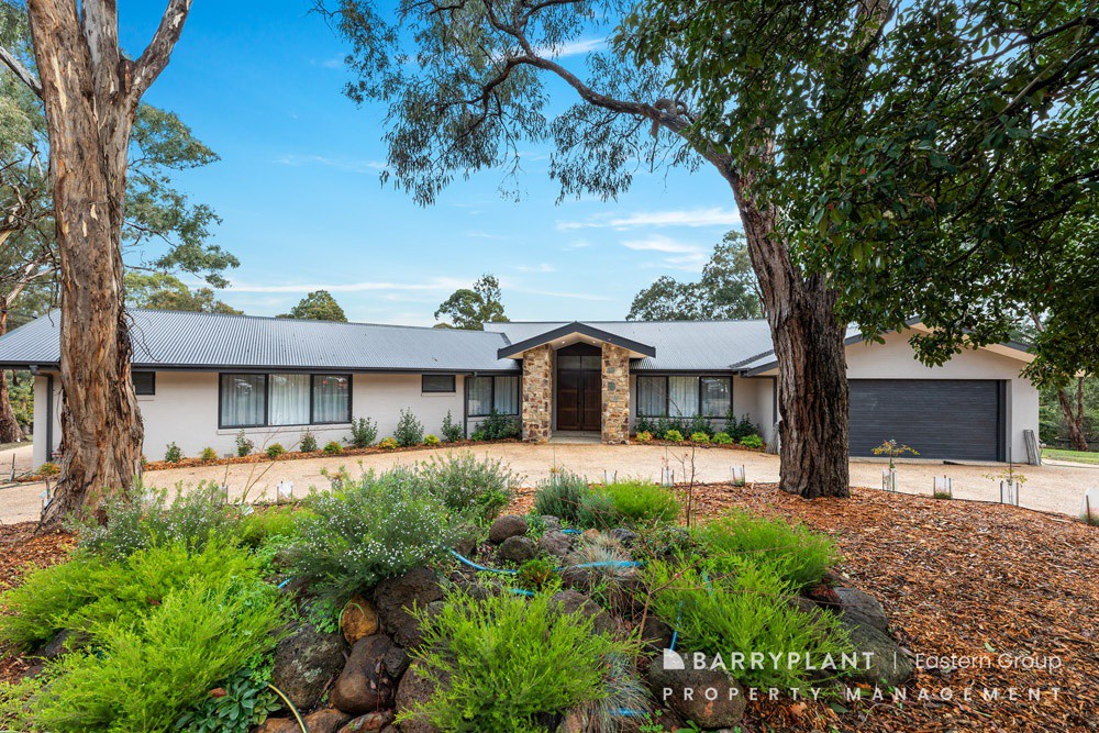 15 Homestead Road, Eltham, VIC 3095 - Thumbnail 1 - 08/07/2025