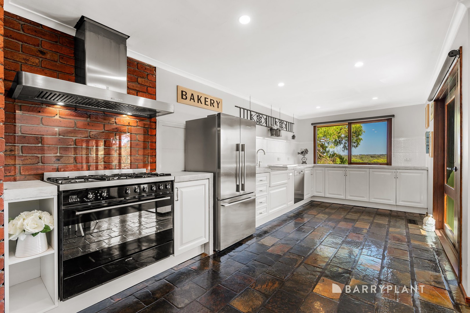 15 Hooper Road, Wonga Park, VIC 3115 - Thumbnail 2 - 05/03/2024