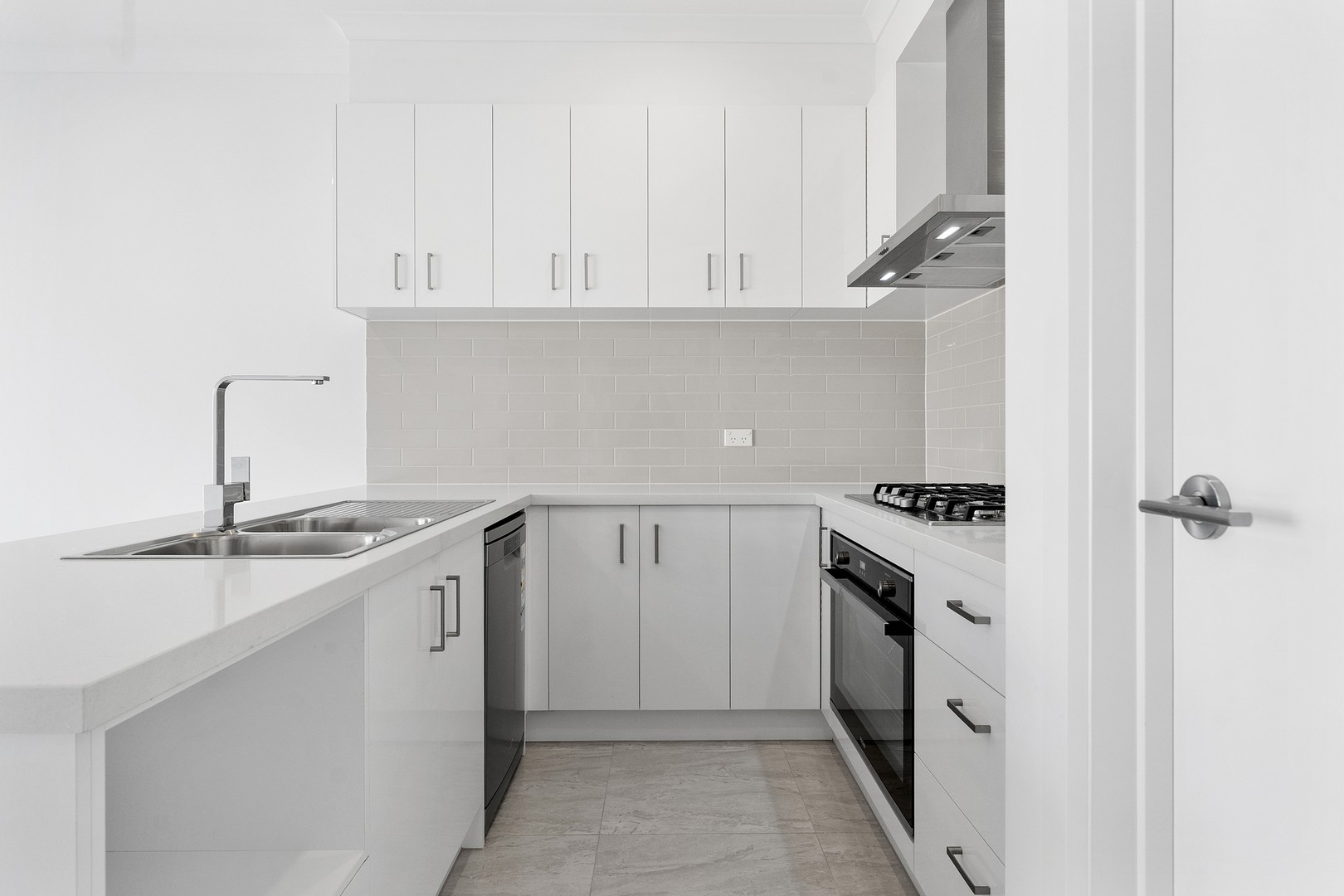 15 Horseshoe Parade, Fraser Rise, VIC 3336, Fraser Rise - Thumbnail 4