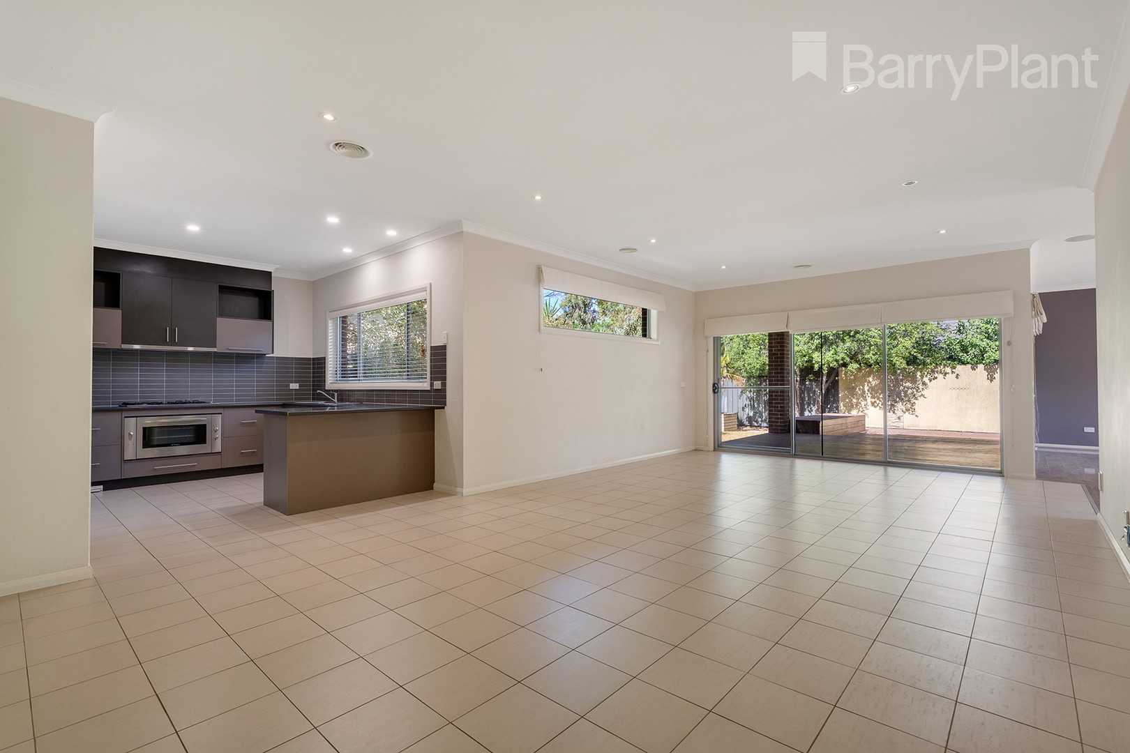 15 Hyde Park Avenue, Craigieburn, VIC 3064, Craigieburn - Thumbnail 7