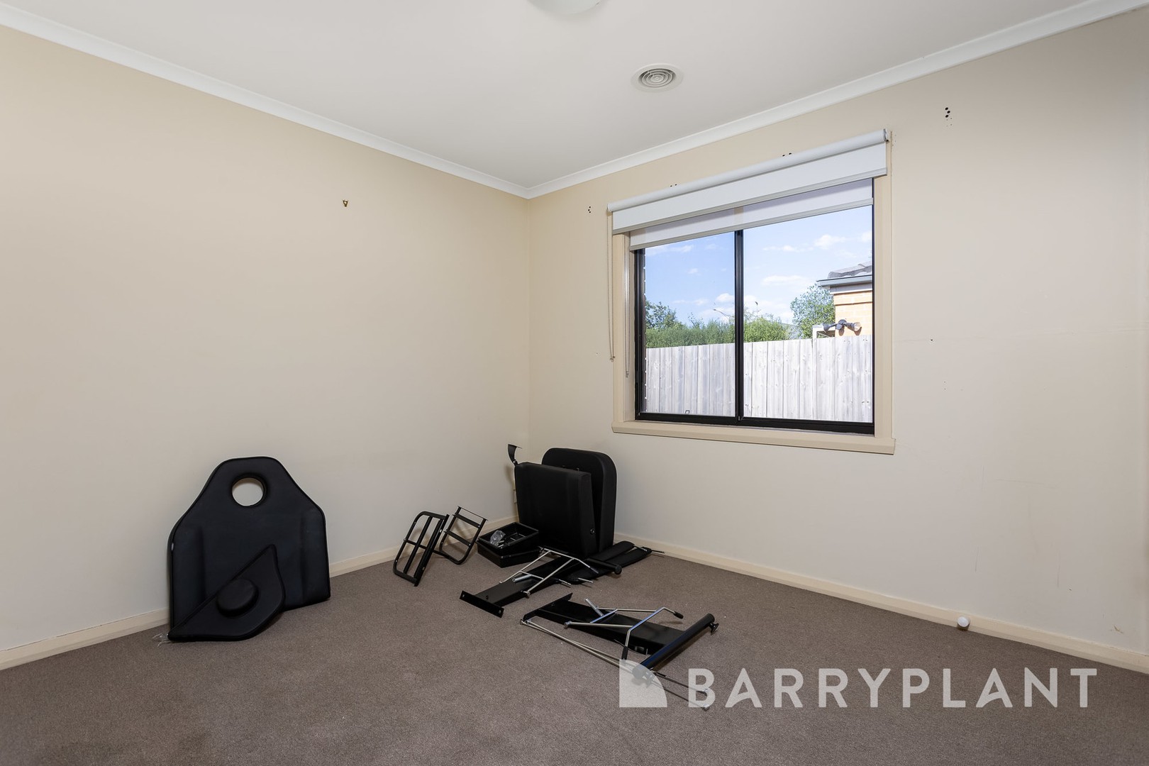 15 Irving Street, Point Cook, VIC 3030, Point Cook - Thumbnail 6