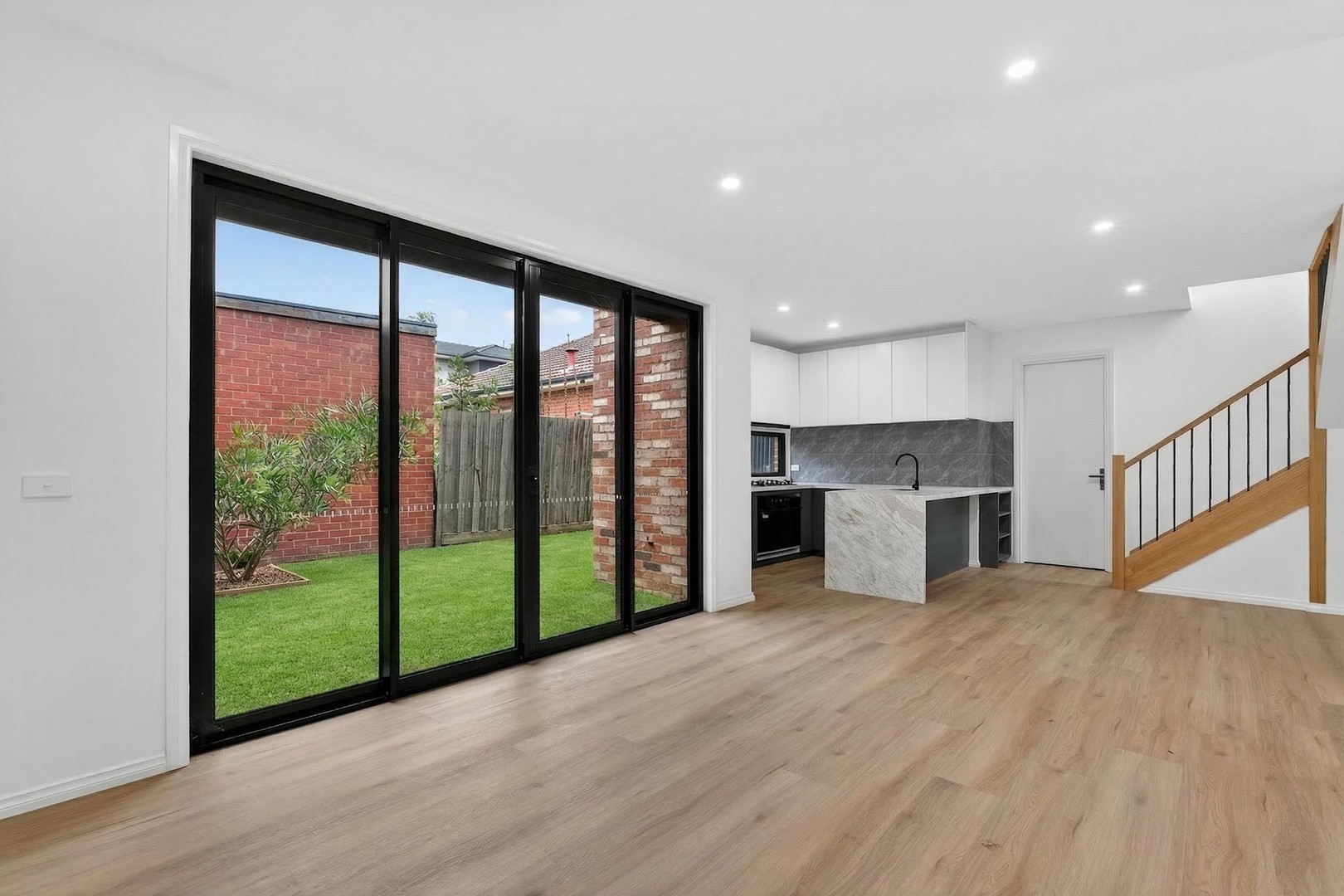 15 Isla Avenue, Glenroy, VIC 3046, Glenroy - Thumbnail 3