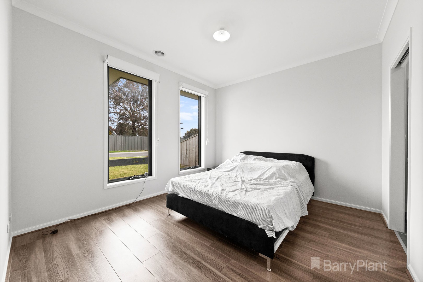 15 Isla CircuitNarre Warren South, VIC 3805  - Leased, Narre Warren South - Thumbnail 5