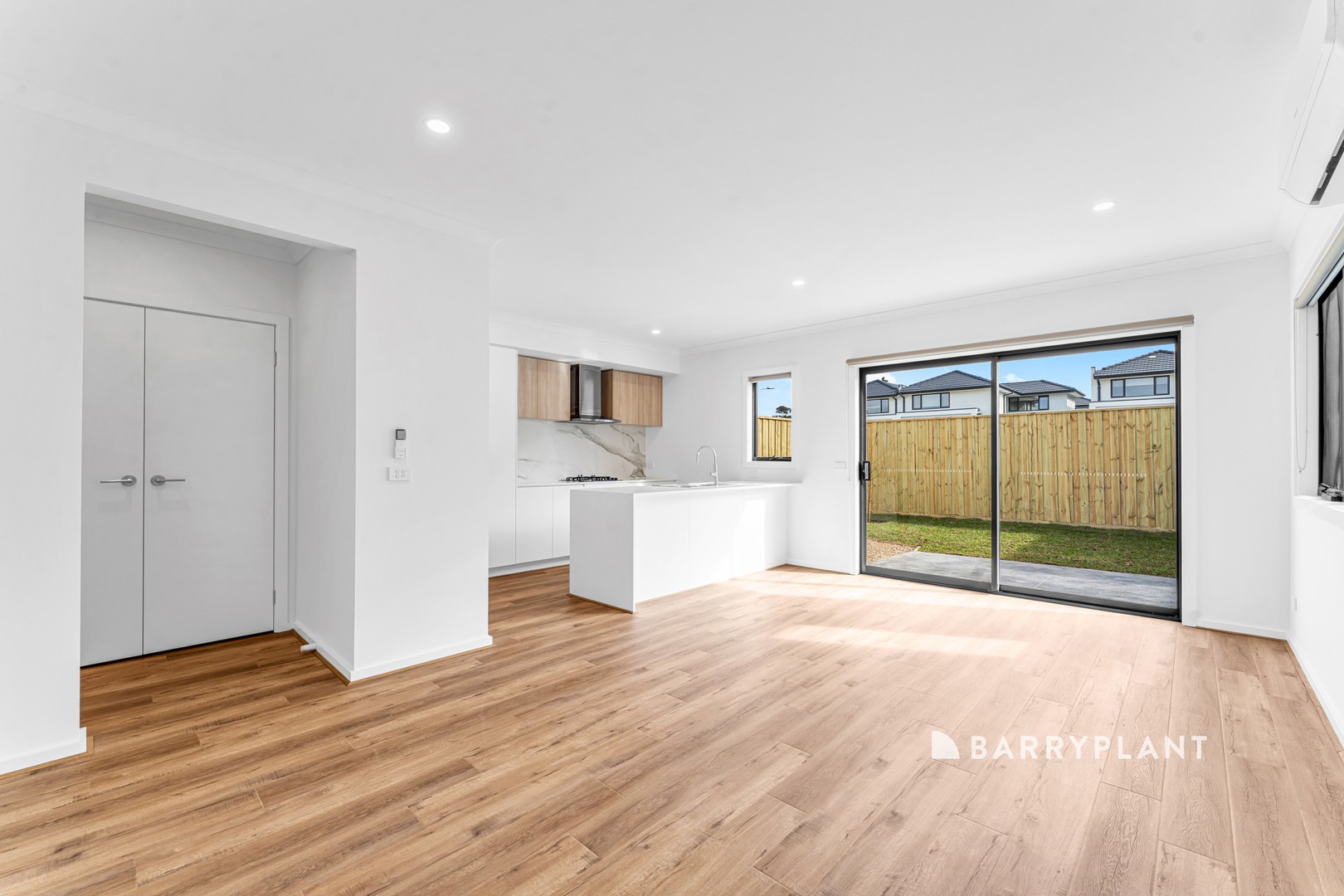 15 Ivy Crescent, Springvale South, VIC 3172 - Thumbnail 2 - 02/09/2026