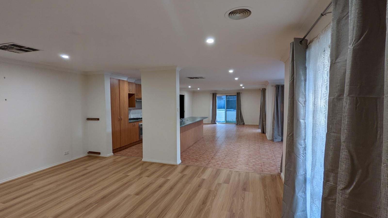 15 Jardier Terrace, South Morang, VIC 3752, South Morang - Thumbnail 4