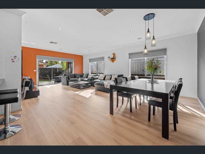 15 Jasper Way, Cobblebank, VIC 3338, Cobblebank - Thumbnail 2