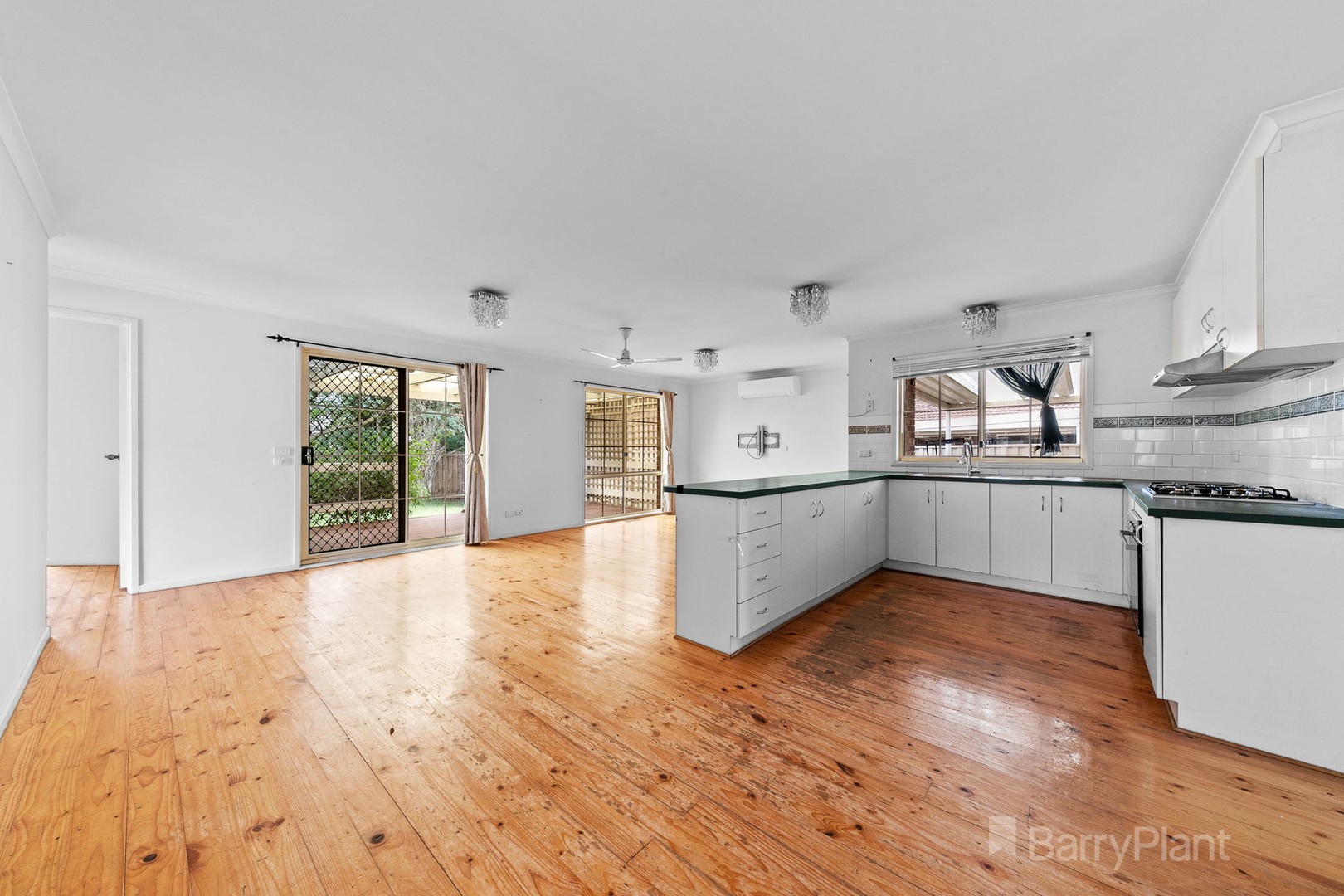 15 Jolimont Place, Narre Warren, VIC 3805, Narre Warren - Thumbnail 4