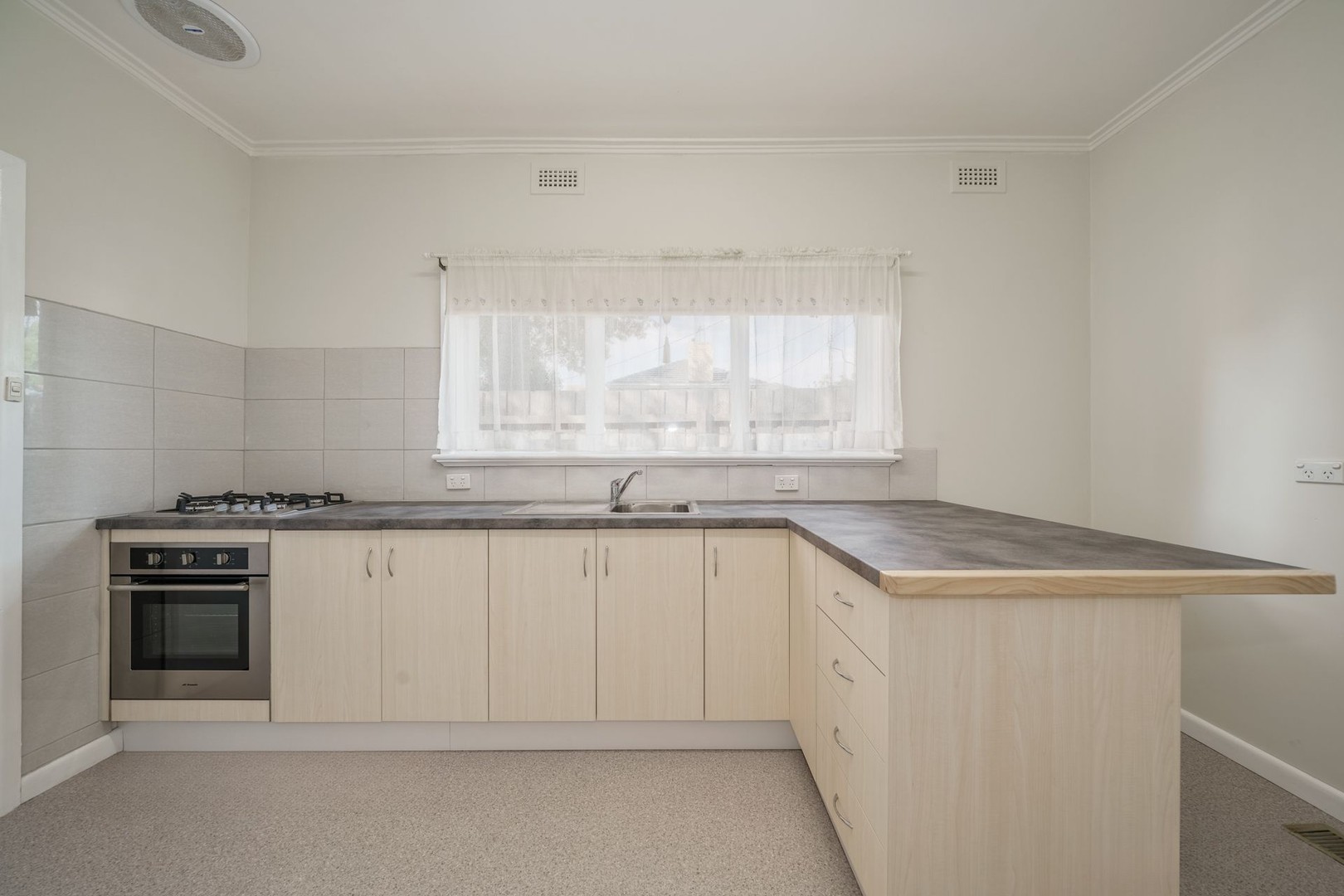 15 Katrina Street, Blackburn North, VIC 3130, Blackburn North - Thumbnail 6