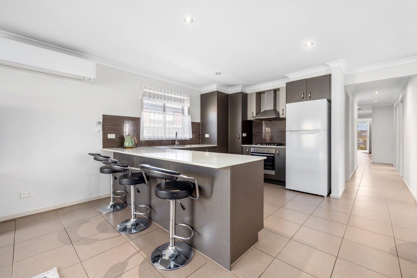 15 Keynes Circuit, Fraser Rise, VIC 3336, Fraser Rise - Thumbnail 2