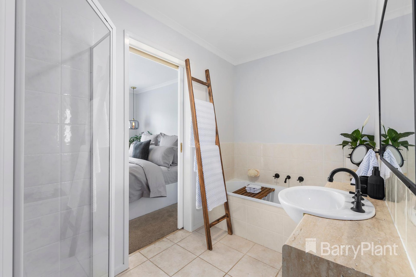 15 Killerton CrescentHeidelberg West, VIC 3081, Heidelberg West - Thumbnail 5