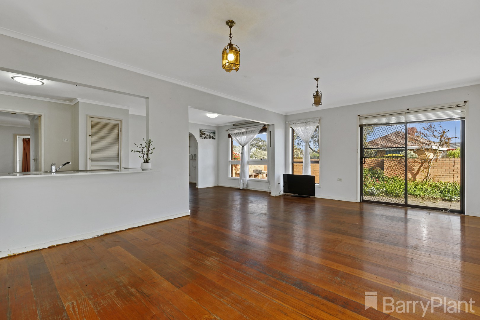 15 Kingsclere Avenue, Keysborough, VIC 3173, Noble Park - Thumbnail 4