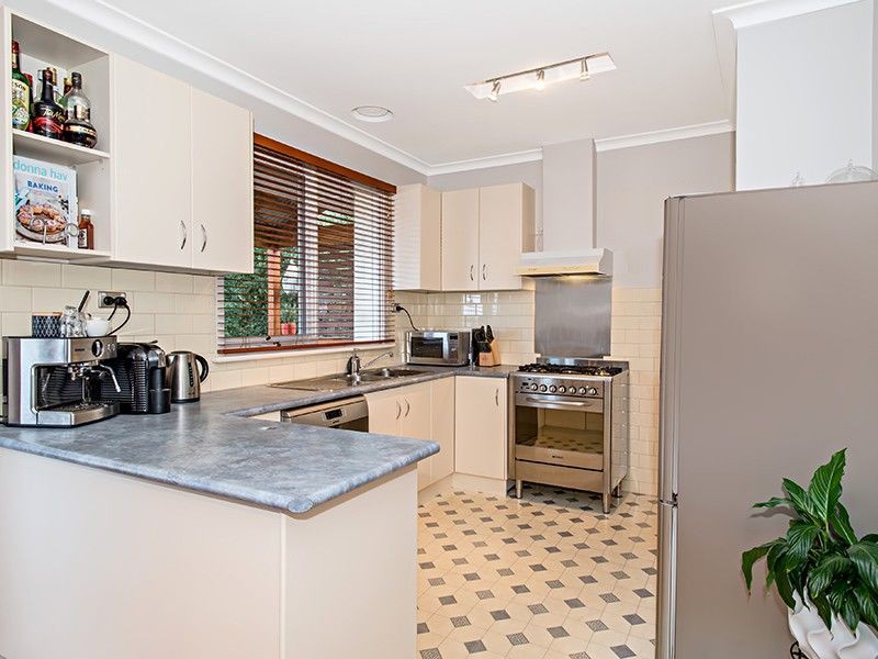 15 Kingsley Road, Airport West, VIC 3042 - Thumbnail 2 - 17/11/2021