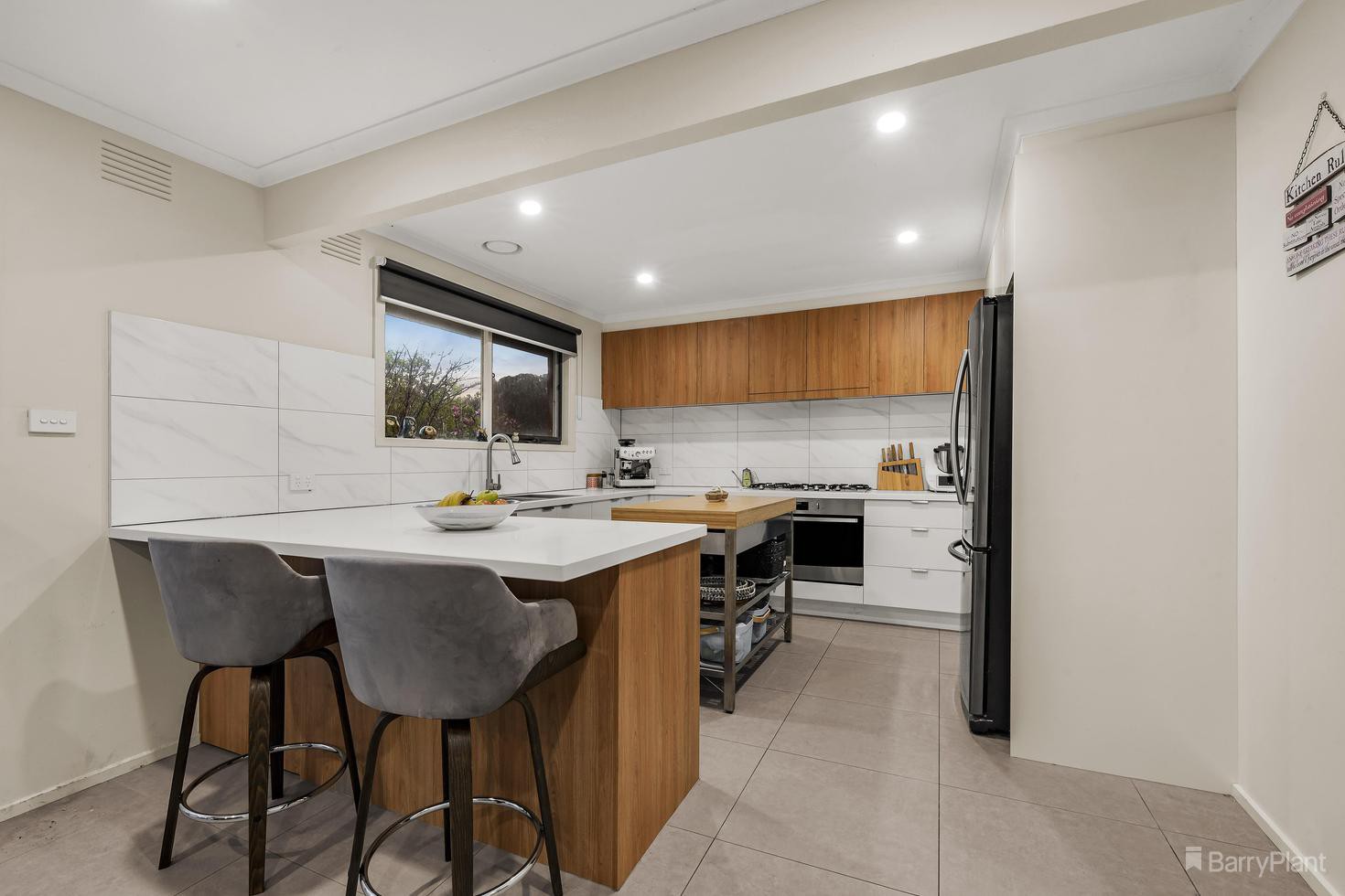 15 Lascelles Avenue, Viewbank, VIC 3084, Viewbank - Thumbnail 3