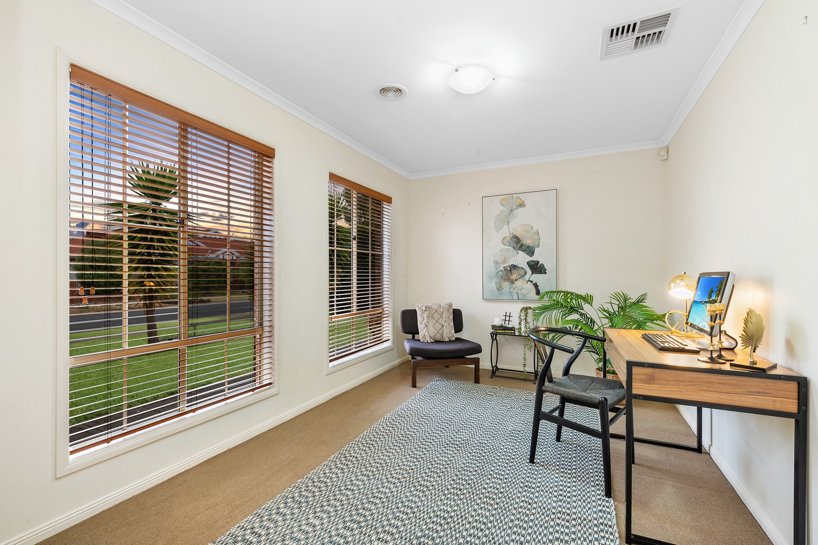 15 Lauffre Walk, Caroline Springs, VIC 3023, Caroline Springs - Thumbnail 3