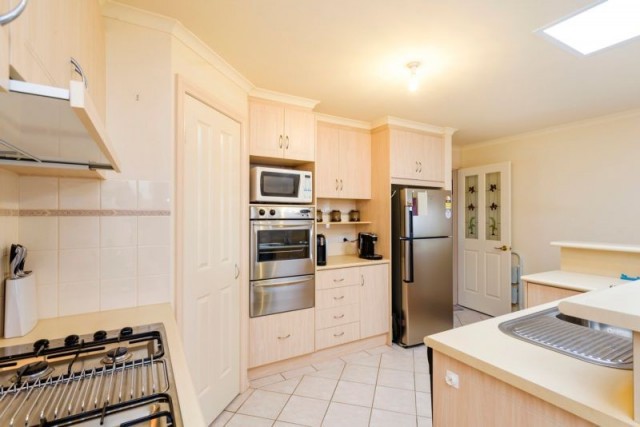 15 Leicester Mews, Leopold, VIC 3224, Leopold - Thumbnail 2