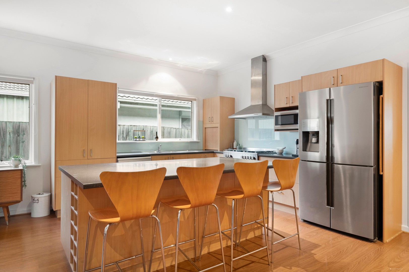 15 Linda Avenue, Box Hill North, VIC 3129, Box Hill North - Thumbnail 3