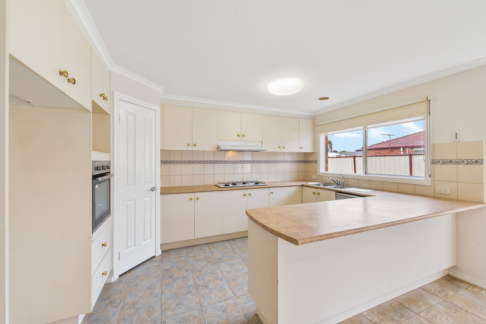 15 Loddon Drive, Taylors Hill, VIC 3037, Taylors Hill - Thumbnail 7